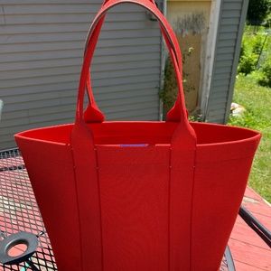 Rothy’s essential tote